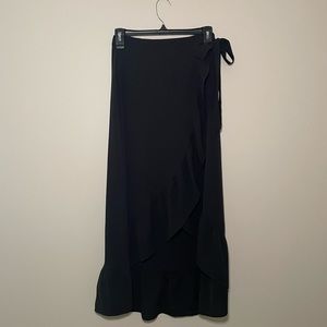 Divided H&M Ruffle Midi Black Wrap Skirt